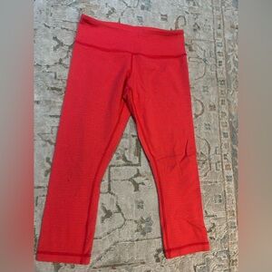 Lululemon striped cropped  Leggings sz 6